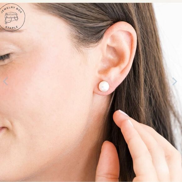 Gold and White Pearl Stud Earrings - Picture 2 of 3